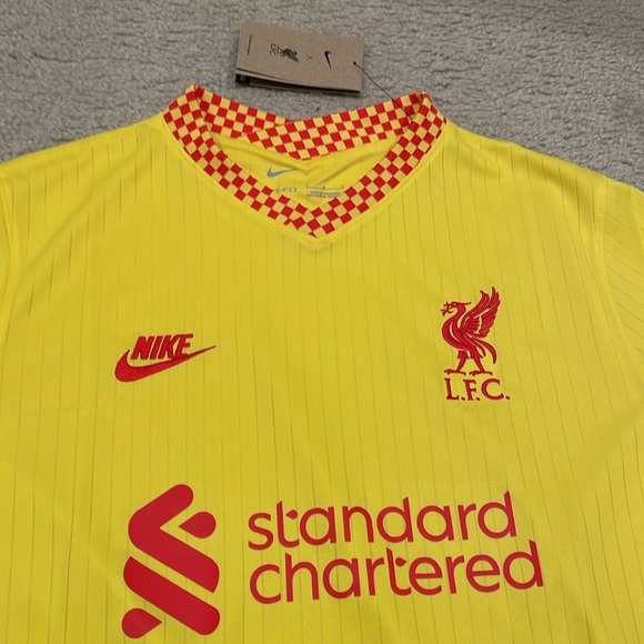 Liverpool Nike 2021/22 Third Breathe Stadium Jersey men NWT - Picture 2 of 6